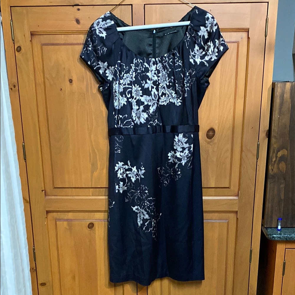 Elie Tahari Blue Midi Sheath Dress with Dolman Sleeves for Cocktail